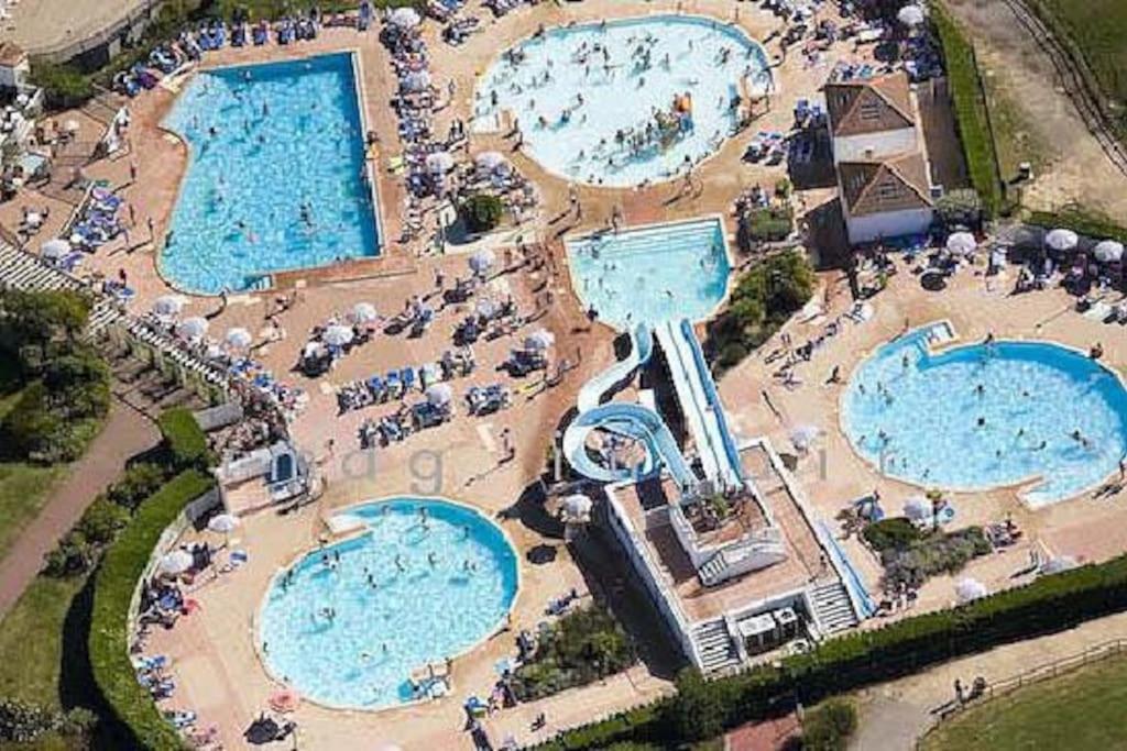 "Le Filet Du Lac" Appartement Atypique, 5 Personnes, Duplex, Vue Lac, Acces Parc Aquatique Gratuit Talmont-Saint-Hilaire Esterno foto